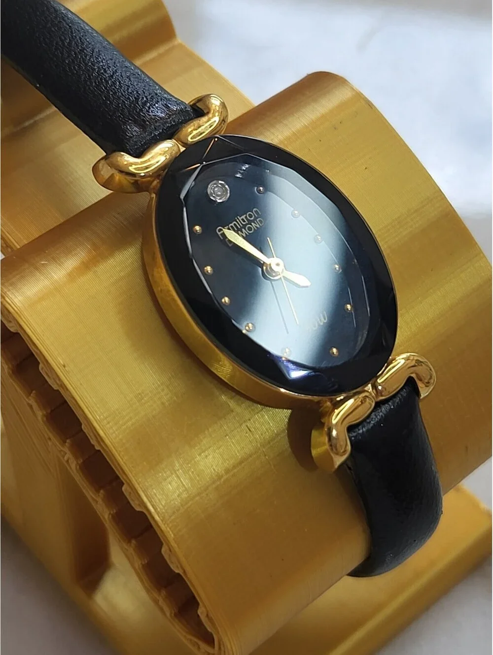 Armitron Now Womens Watch Diamond 75/3248 18mm Gold Tone Case Black Dial EUC